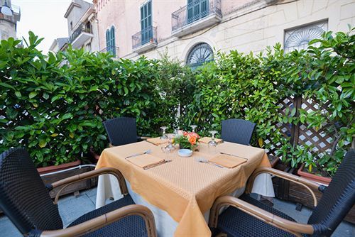 Hotel La Pergola Santa Maria di Castellabate Exterior photo
